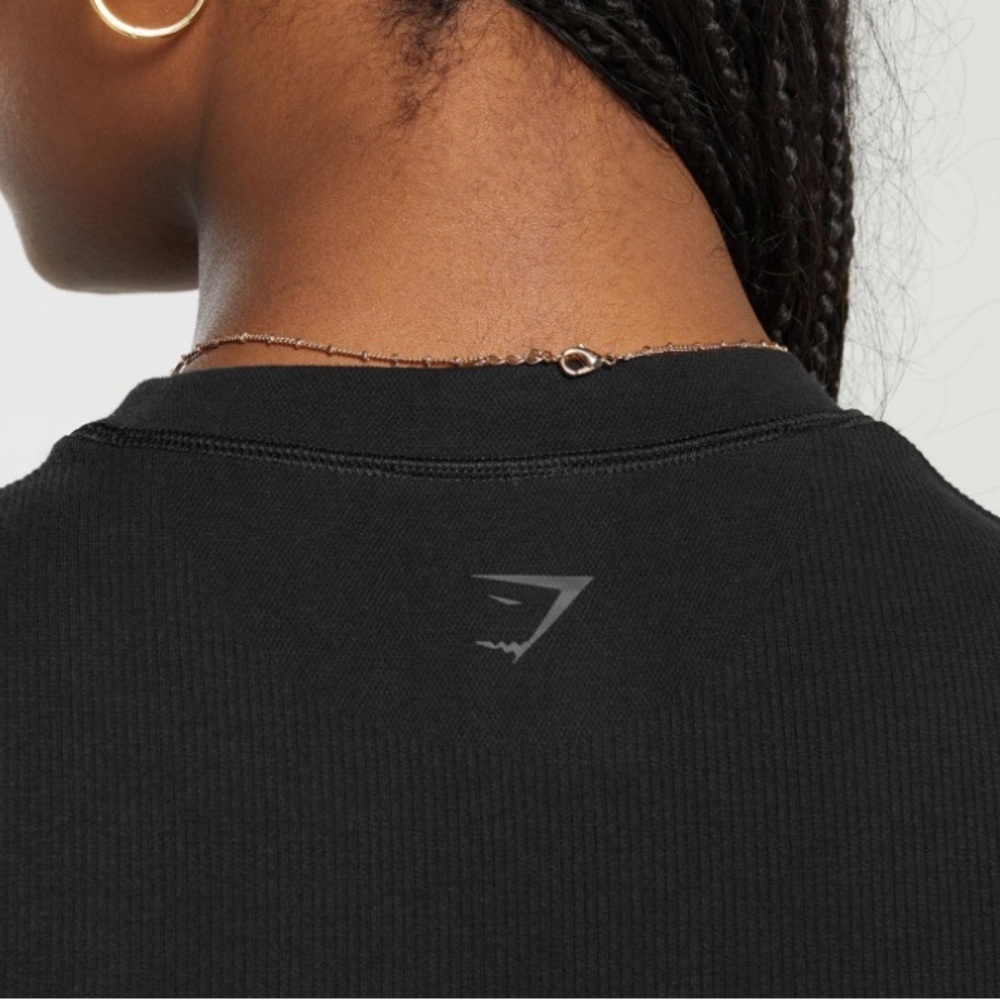 Gymshark Fitted Ribbed Short Sleeve Shirt – Black